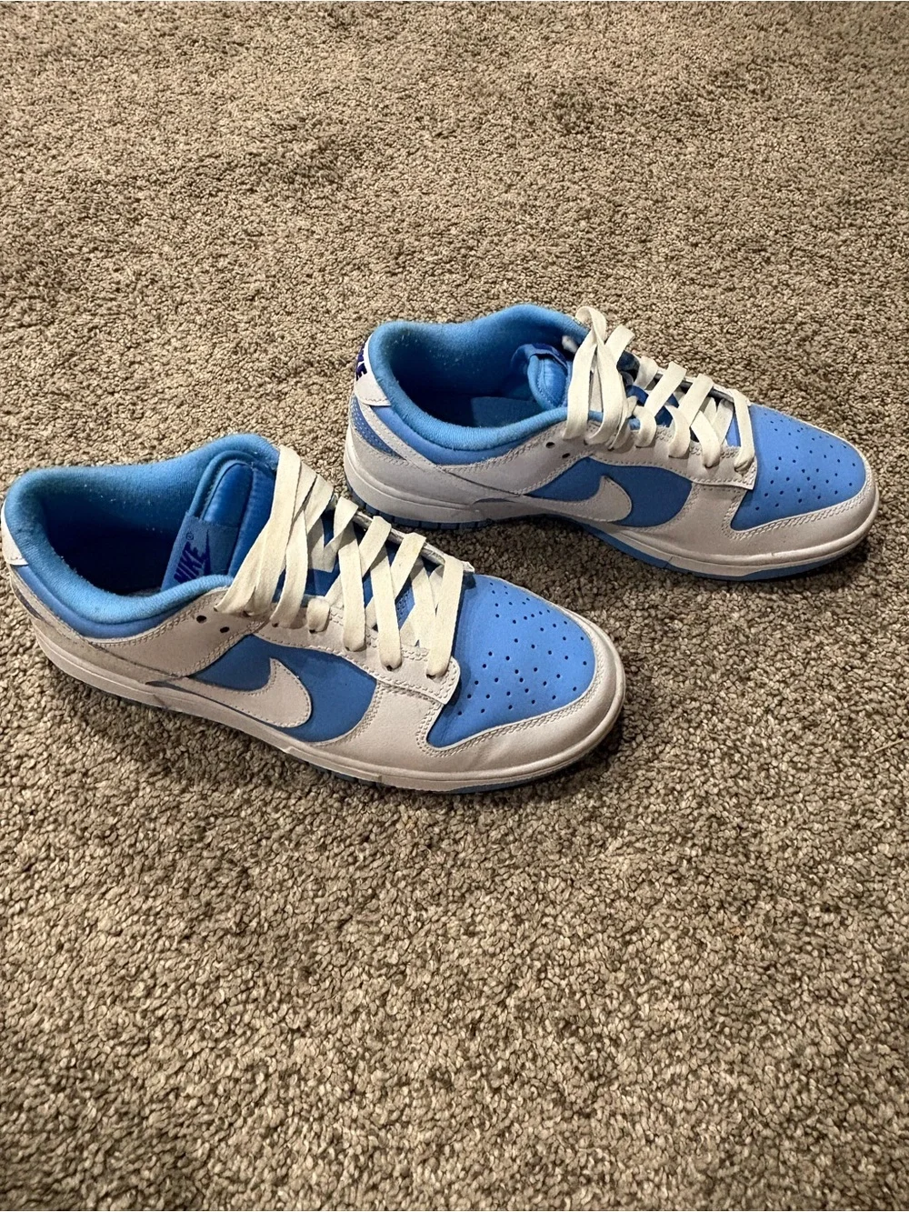 Nike Kids Low-Top Sneakers in Blue and White